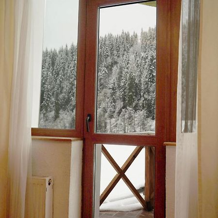 Girskiy Prutets Bukovel Exterior photo